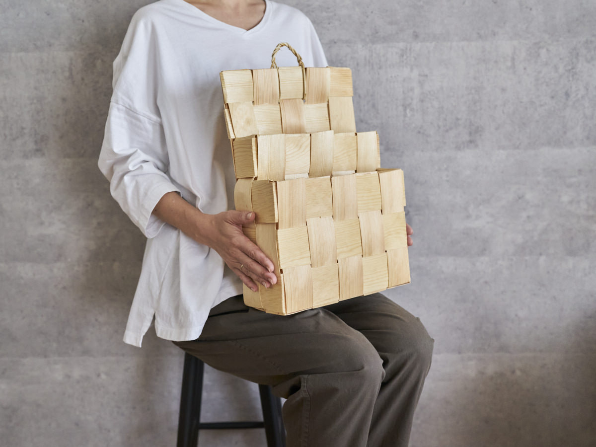 Magazine rack / Pine / EST 330707