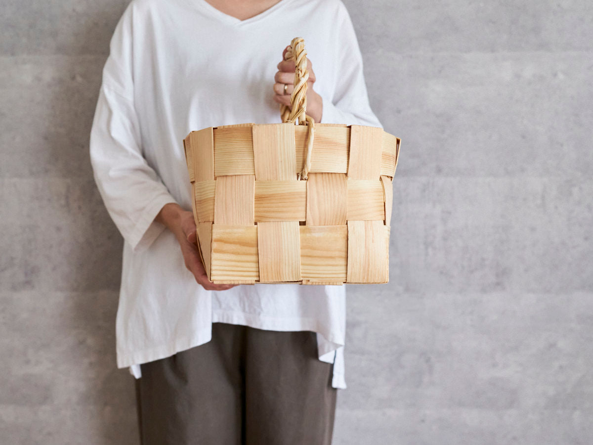 エストニア/パイン　丸バスケット　ワンハンドル　S・M　２サイズ