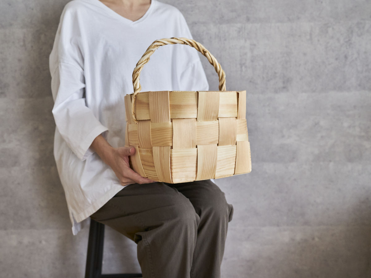 エストニア/パイン　丸バスケット　ワンハンドル　S・M　２サイズ