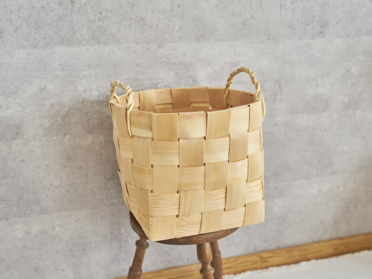 Laundry Basket Tall / Pine / EST 330728