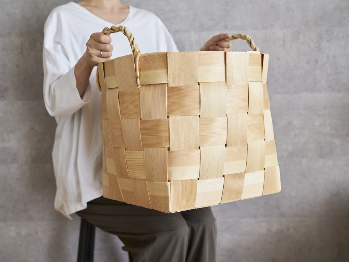 Laundry Basket Tall / Pine / EST 330728