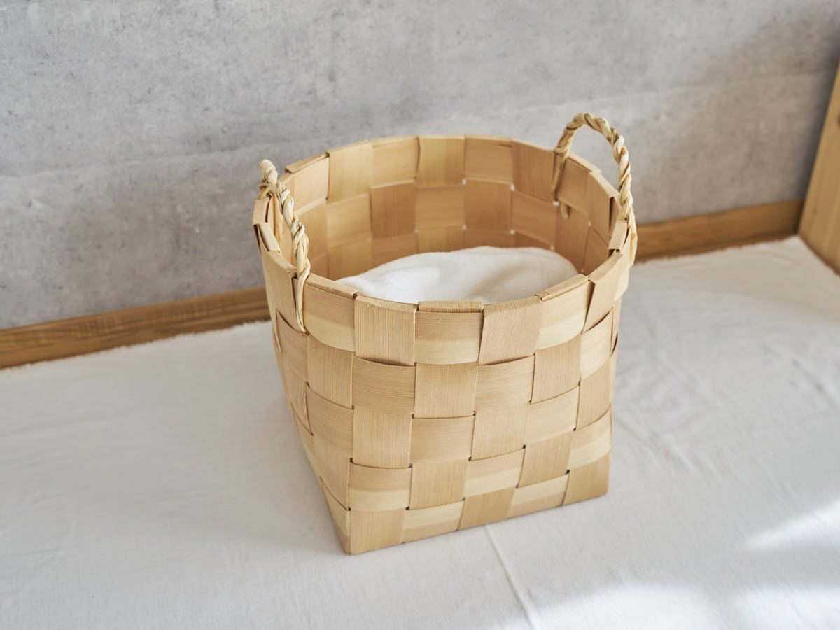 Laundry Basket Tall / Pine / EST 330728