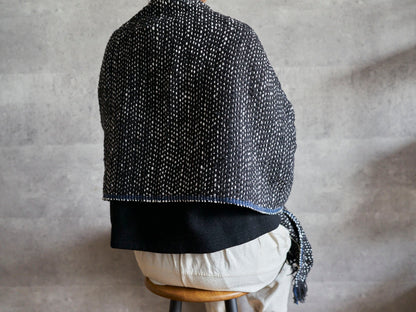 インド/コットン　ガラ紡　ミディアムストール　Herringbone-Dot Black　330930-3