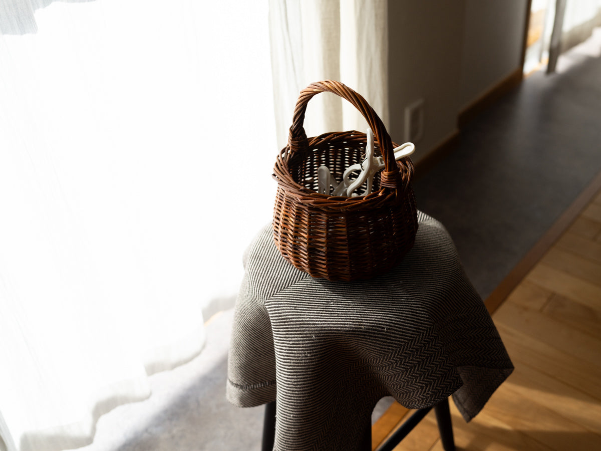 持ち運びしやすい小ぶりな手付きかご – 市川籠店 | 1basketry