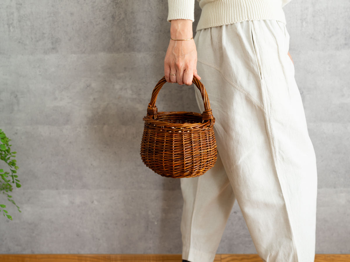 持ち運びしやすい小ぶりな手付きかご – 市川籠店 | 1basketry