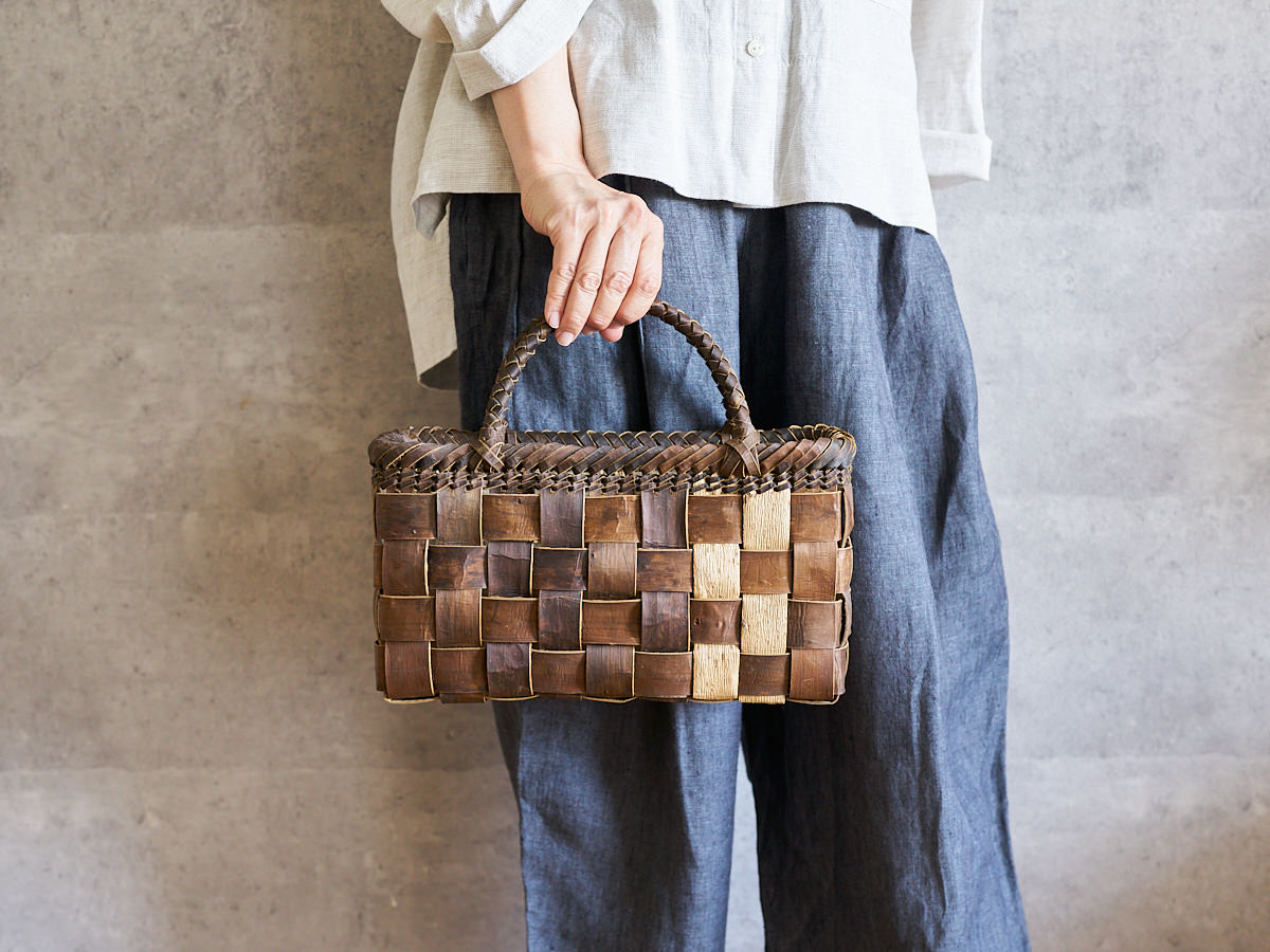 岩手県/くるみ　手提　裏皮市松　表皮ツーライン　1510754