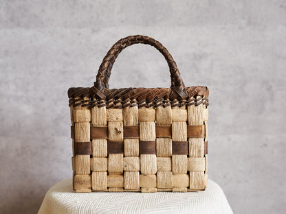 1510753　岩手県/くるみ　手提　tiny　表皮市松　裏皮ライン