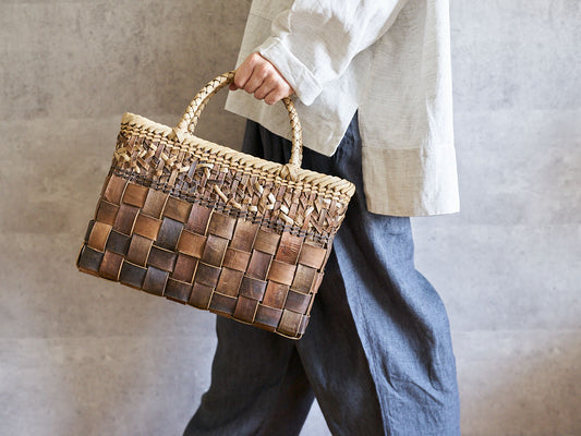 岩手県/くるみ　手提　裏皮市松　縁手表皮　アッパーモザイク　1510751