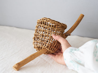 Wall Hanging Flower Basket with Grapevine Core / Akebi / Yamagata-JPN 311440-1