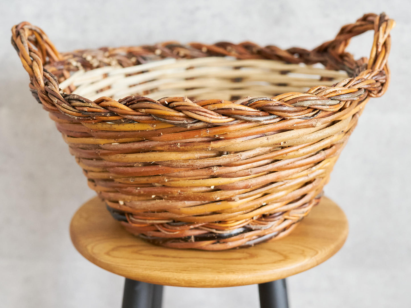 Round Basket with Two Handles / Willow / ESP 610606-1
