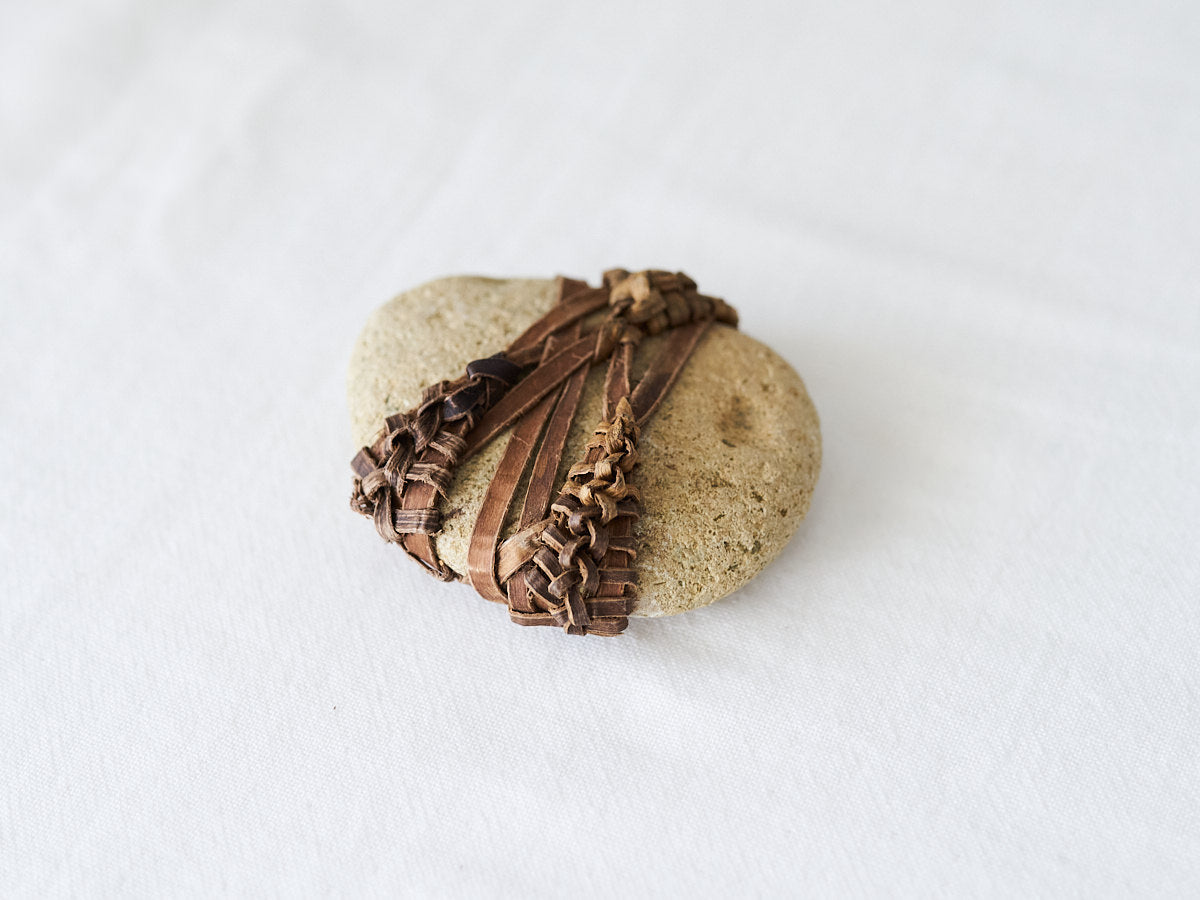 Paperweight（Shop Selection） / Walnut & Stone / Yamagata-JPN 311433-1