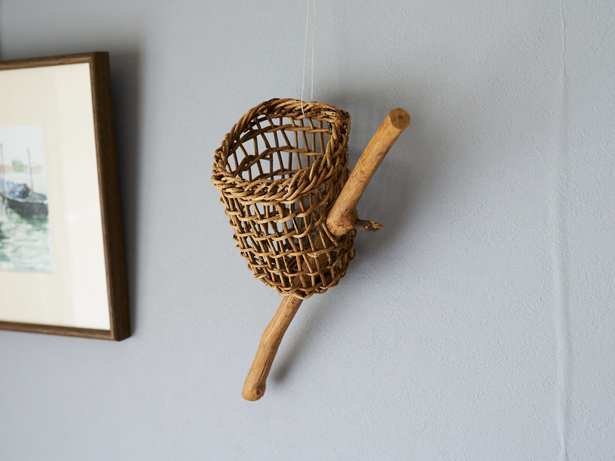 Wall Hanging Flower Basket with Grapevine Core / Akebi / Yamagata-JPN 311440-1