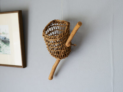 Wall Hanging Flower Basket with Grapevine Core / Akebi / Yamagata-JPN 311440-1