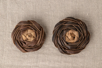 Brooch "Rose" (2 types) / Walnut / Yamagata-JPN 311415