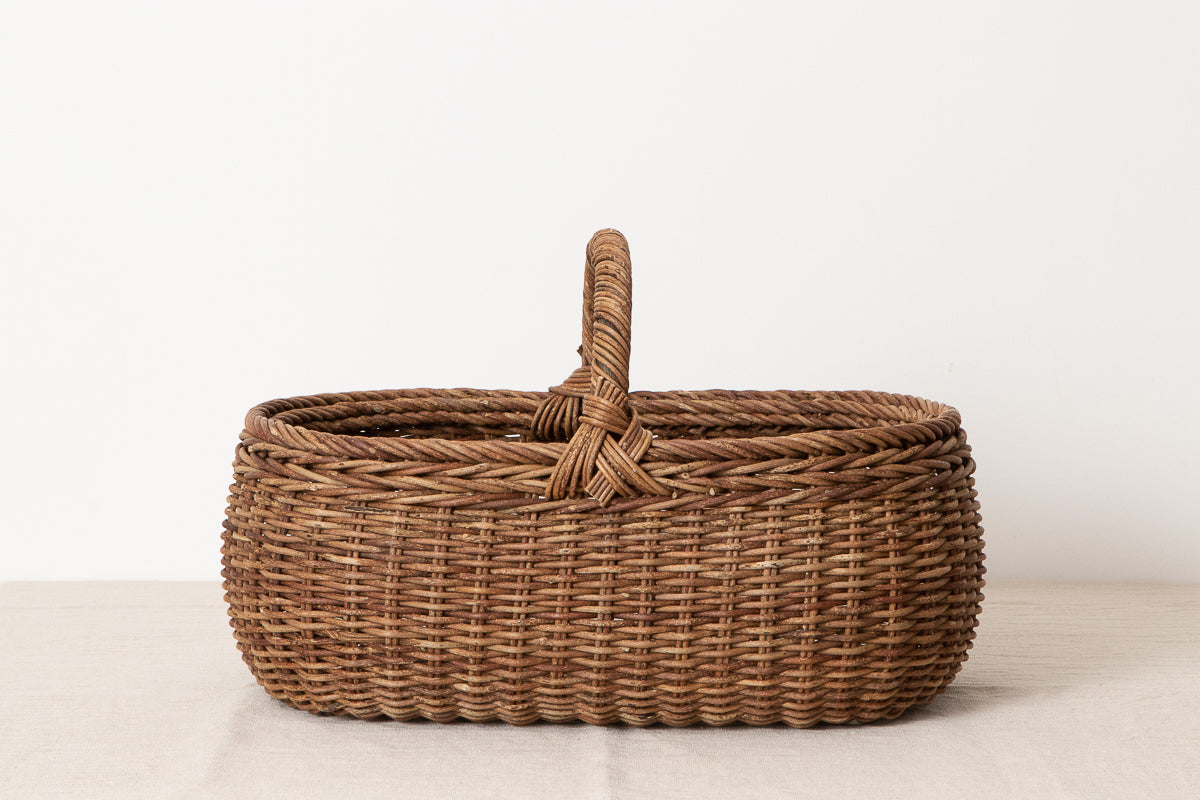 Bread basket / Akebi vine / Nagano-JPN 311211-1