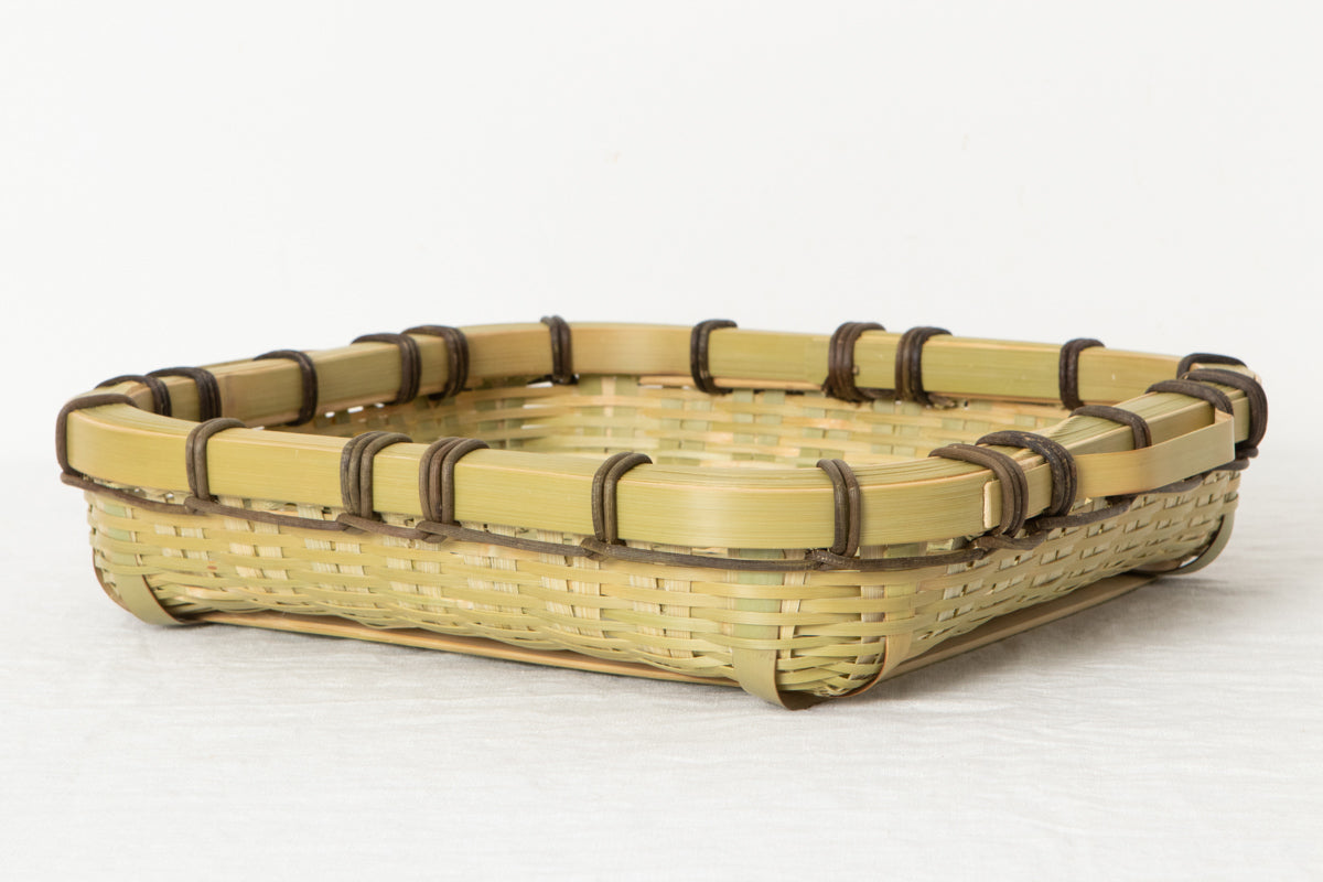 A double-handled basket tray / Madake bamboo / Ōita-JPN 220663-1