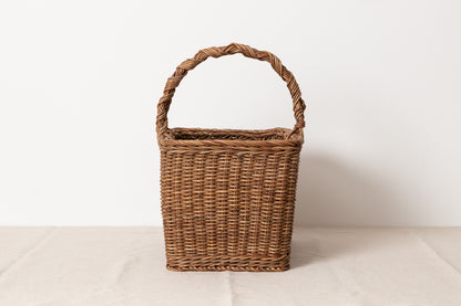 Large trapezoid basket / Brown Akebi vine / Nagano-JPN 311207-1