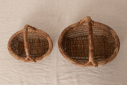 Oval basket with handle S, L / Brown Akebi vine / Nagano-JPN 311230