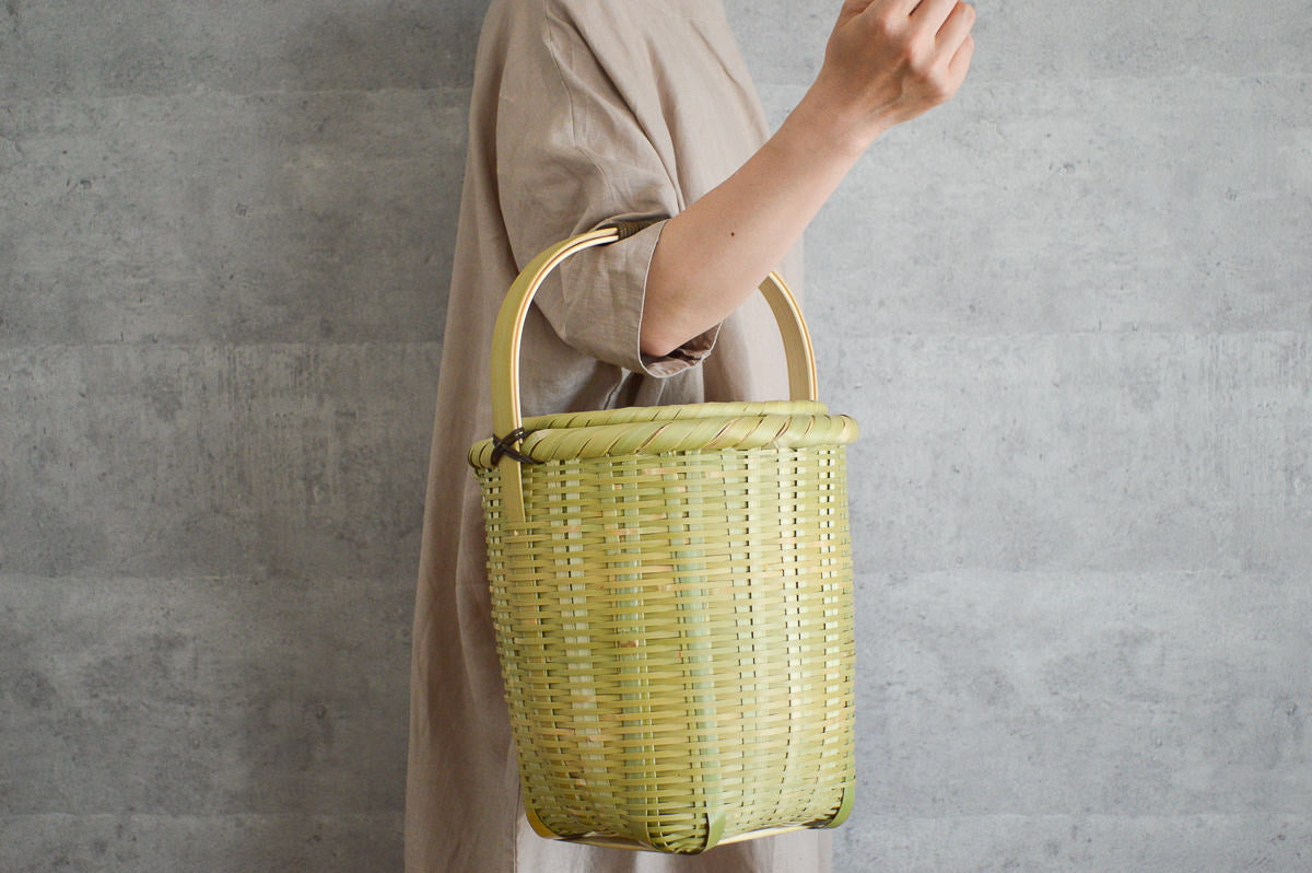 Tall basket with lid / Madake bamboo / Ōita-JPN-1basketry