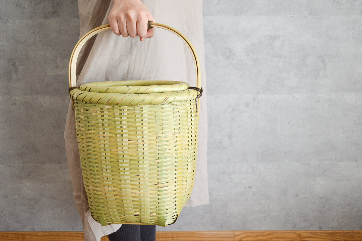 Tall basket with lid / Madake bamboo / Ōita-JPN-1basketry
