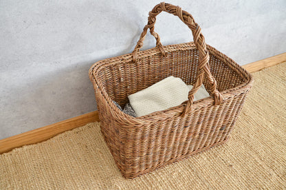 Large trapezoid basket / Brown Akebi vine / Nagano-JPN 311207-1